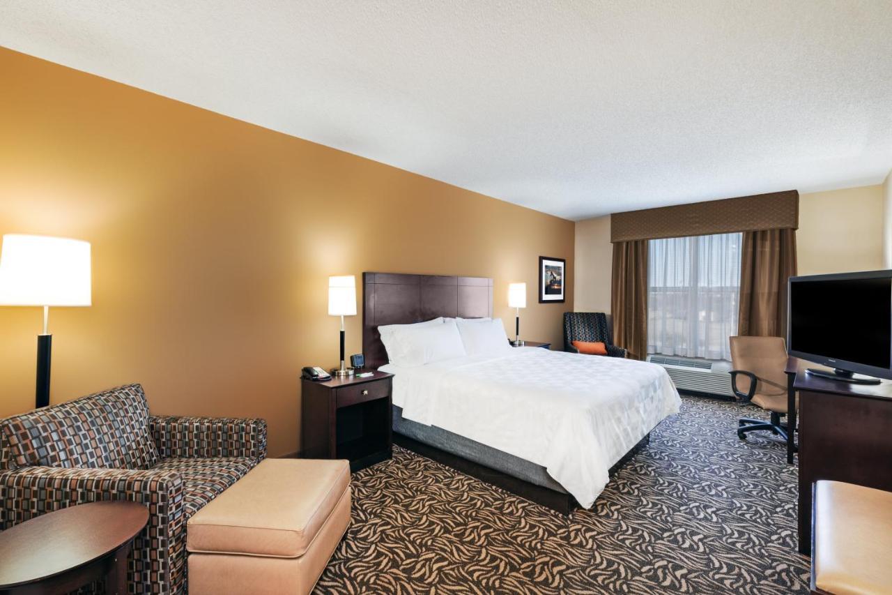 Holiday Inn Ardmore By Ihg Екстериор снимка