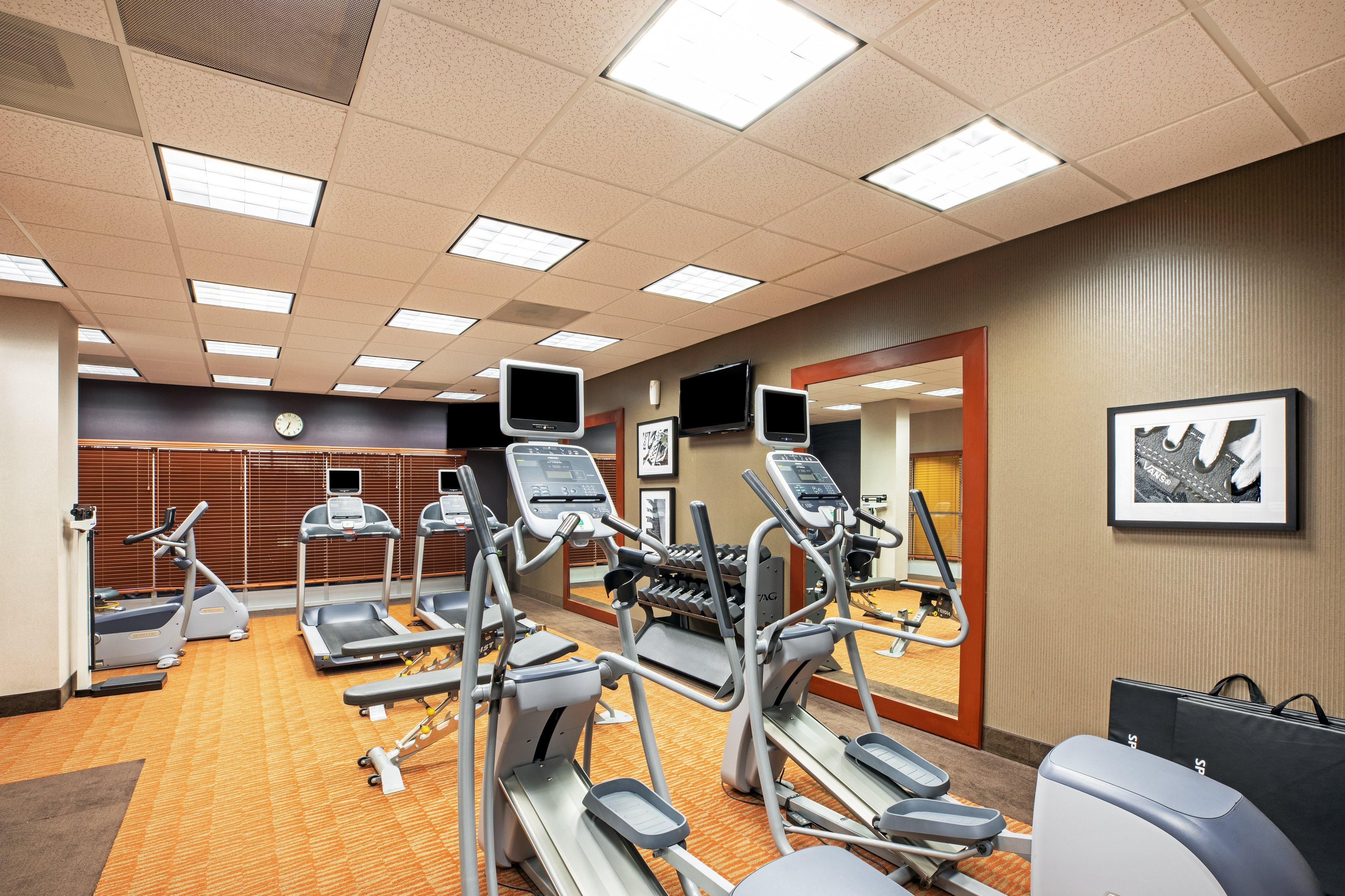 Holiday Inn Ardmore By Ihg Екстериор снимка