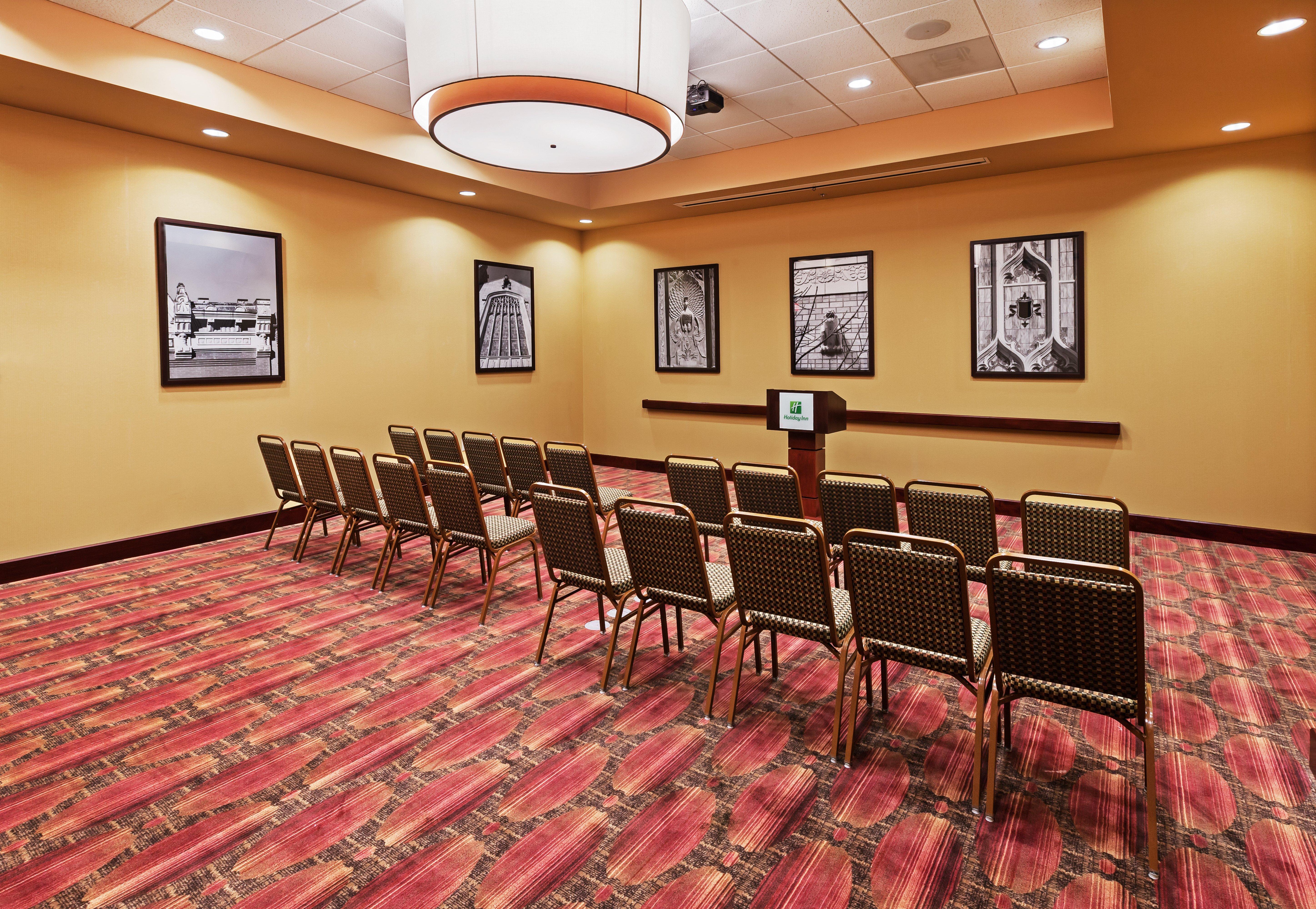 Holiday Inn Ardmore By Ihg Екстериор снимка