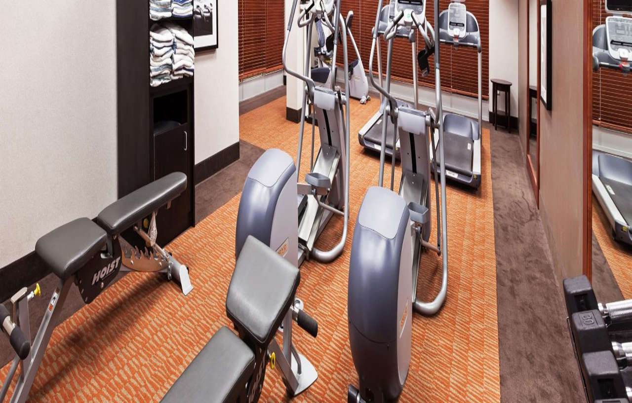 Holiday Inn Ardmore By Ihg Екстериор снимка